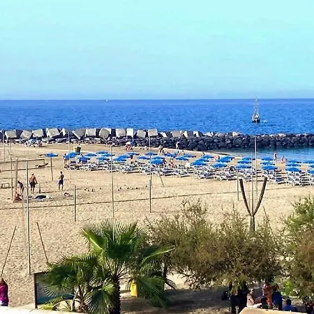 Appartamento Beach And Pool In
