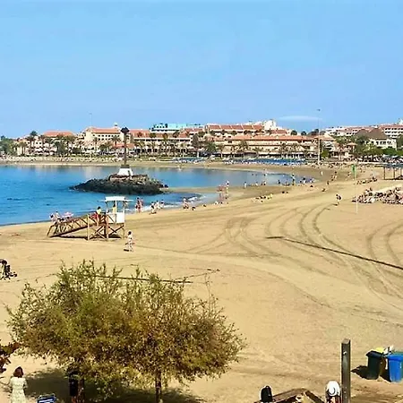 Apartment Beach And Pool In
